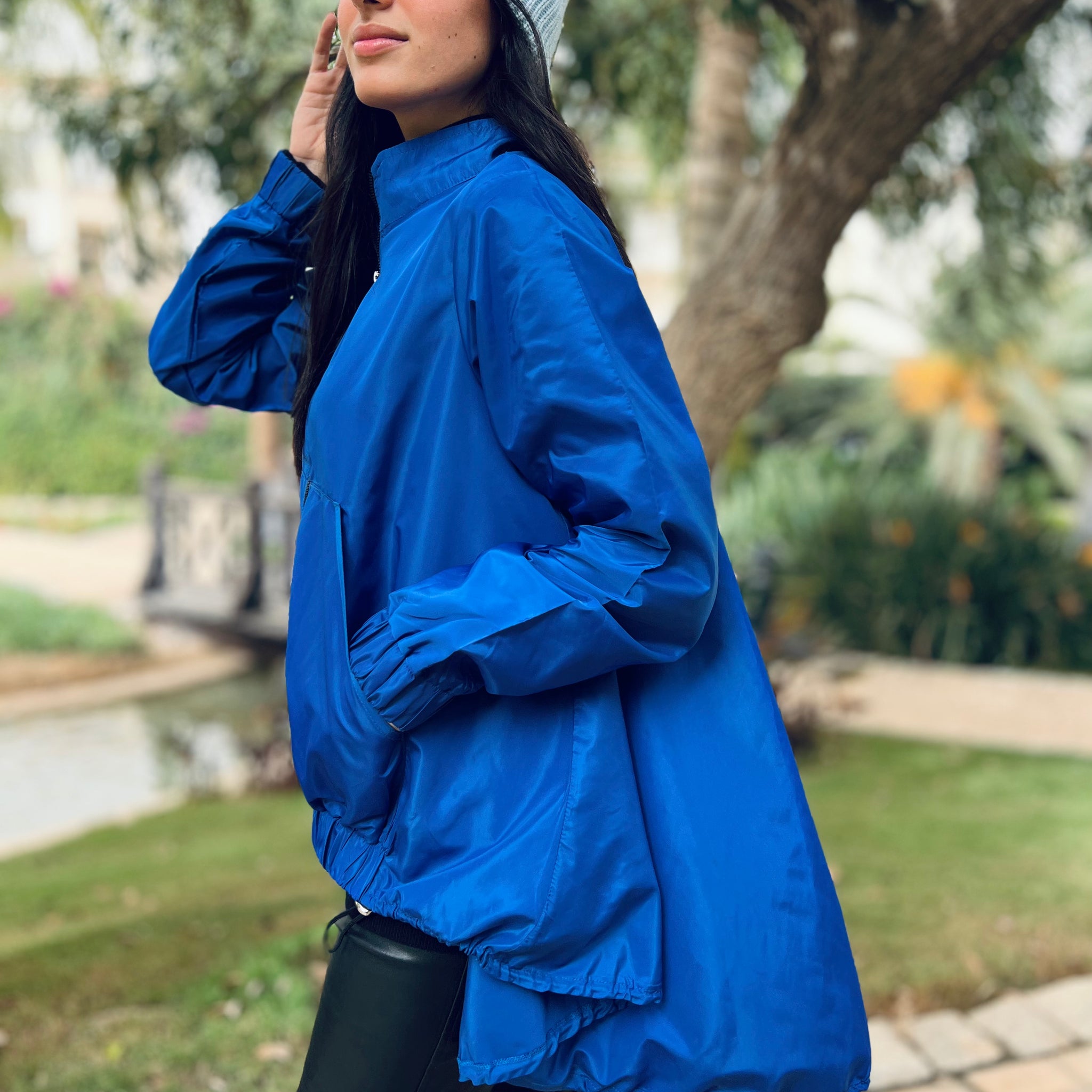 High n low waterproof jacket - Royal Blue